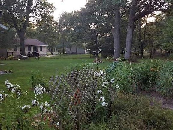 5th image of 247 N Sheridan Dr