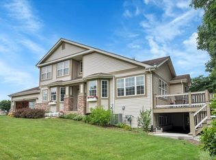 26050 W Timber Ridge Dr, Channahon, IL 60410