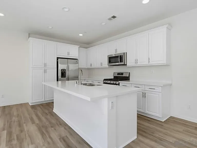 1041 Sea Glass Way — Photo 14
