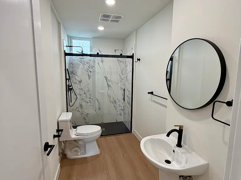 1053 Dewey Ave #2 — Photo 5