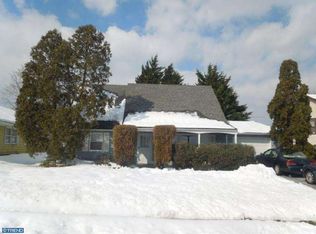33 Middleton Ln, Willingboro, NJ 08046