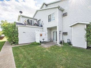 1726 27th Ave S, Fargo, ND 58103