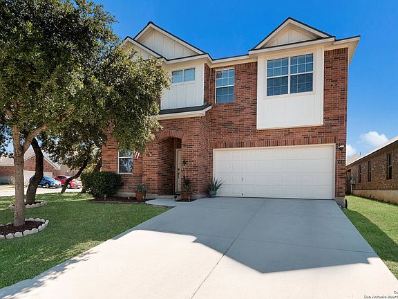 2nd image of 13910 Caprese Hill