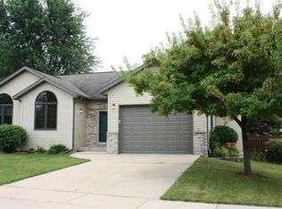 616 W Madison St, Jefferson, WI 53549