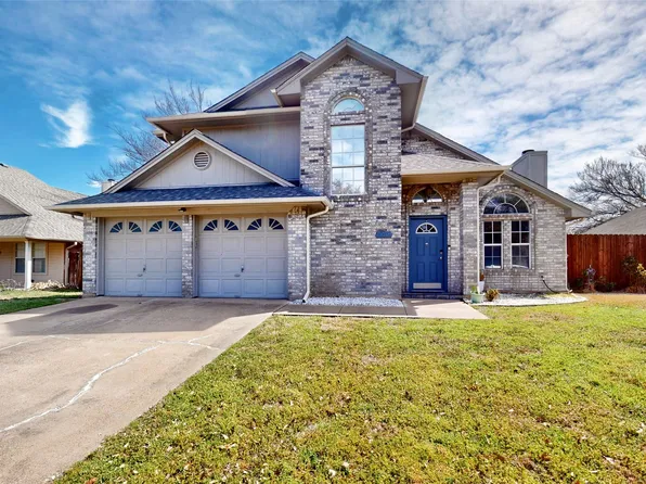 7736 Western Oaks Dr, North Richland Hills, TX 76182