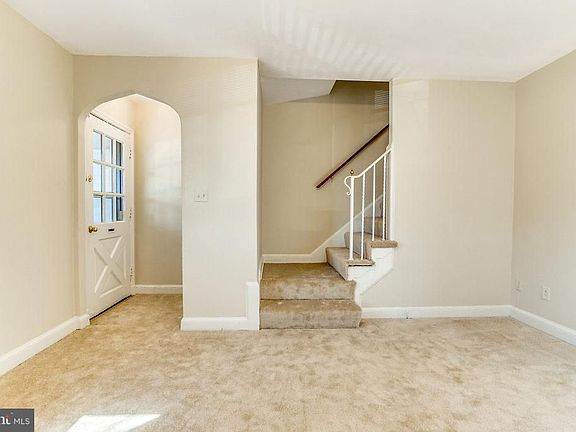 5th image of 244 Lynhaven Dr
