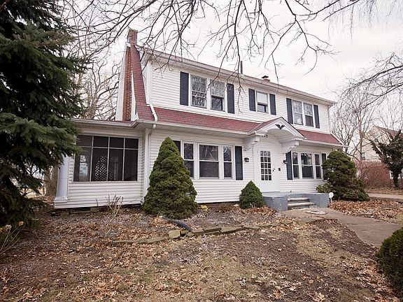 2nd image of 842 Mildred Ave