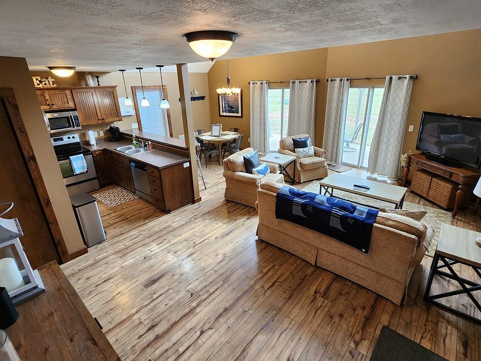 290 240th Ave Arnolds Park, IA, 51331 Apartments for Rent Zillow