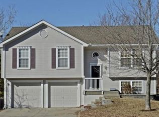 1893 Current St, Liberty, MO 64068