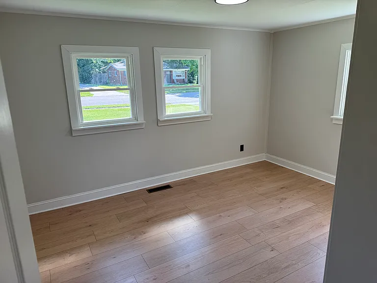 318 Hummingbird Ln — Photo 4