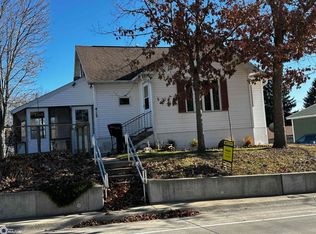 412 24th St, Fort Madison, IA 52627