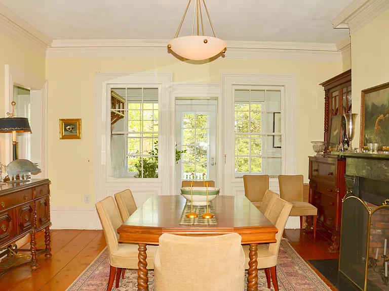115 Madison St — Photo 12