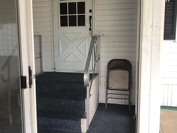 4th image of 5448 Desert Ln