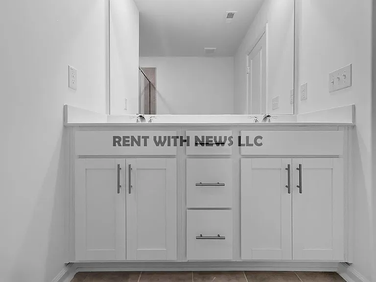 2307 Oakwood Meadows Ct — Photo 25