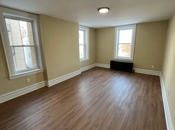 165 S Clinton St #B, East Orange, NJ 07018