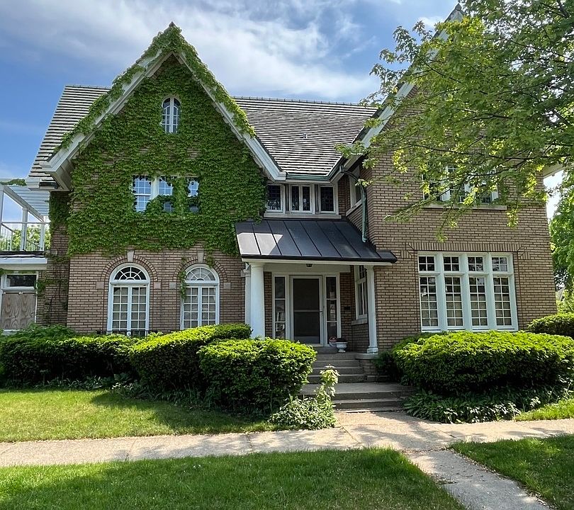 1st image of 1048 N Euclid Ave
