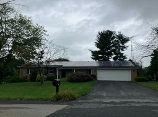 17718 Garden Spot Dr, Hagerstown, MD 21740