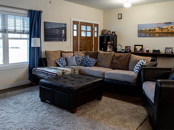 5th image of 3115 Brunswick Square Dr