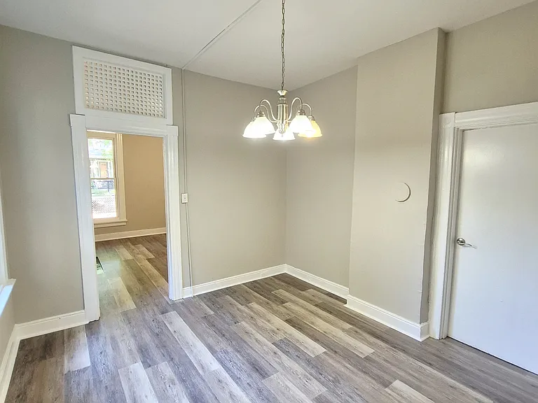 3209 3rd Ave #A — Photo 9