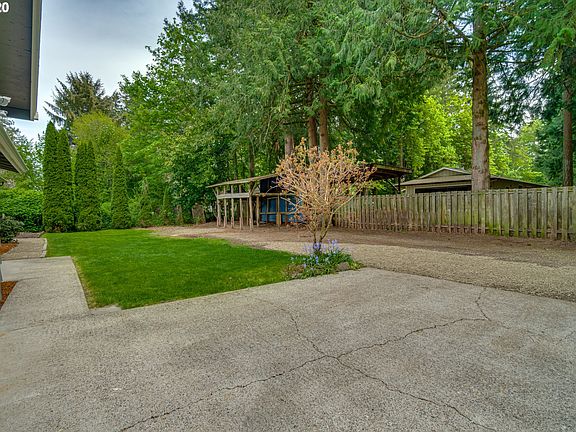3rd image of 400 SE 26th Ave
