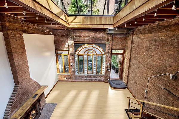 Rented by Stribling | media 28