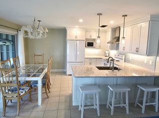 661 10th St, Key Colony Beach, FL 33051