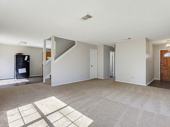 4th image of 13922 Villa Camino