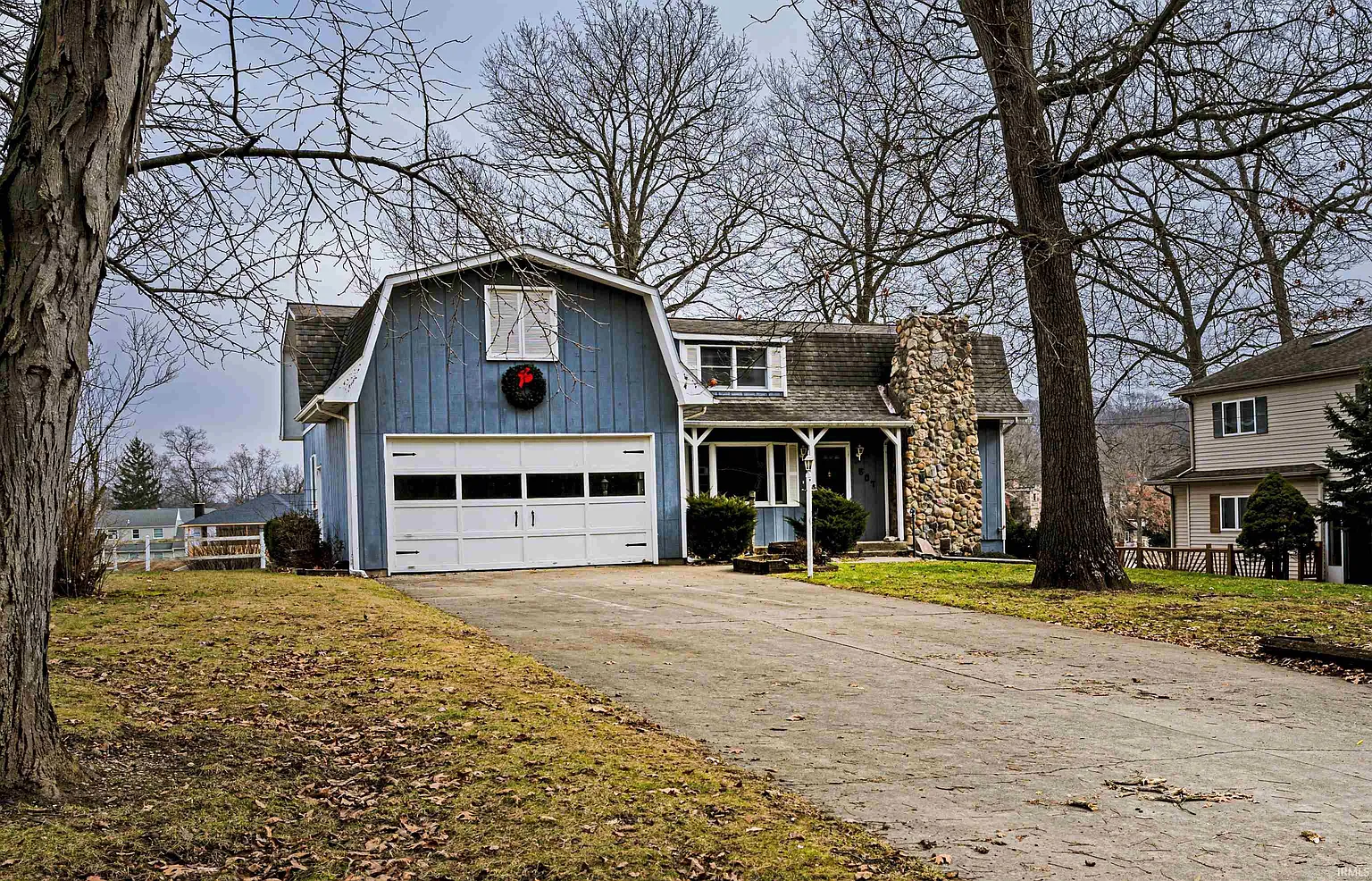 507 Lions Dr photo 1