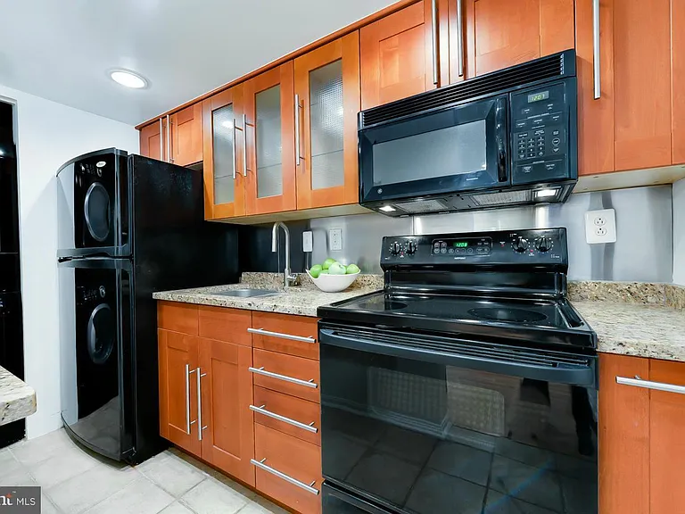 1843 Mintwood Pl NW #102 — Photo 12