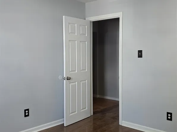 120 West 13th Street image 7 of 16