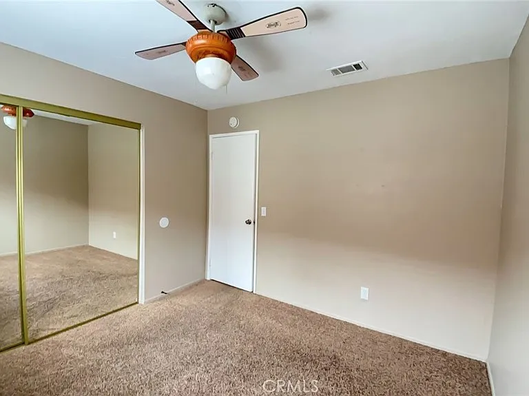 560 Boston St — Photo 14