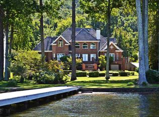 1405 Signal Point Rd, Guntersville, AL 35976