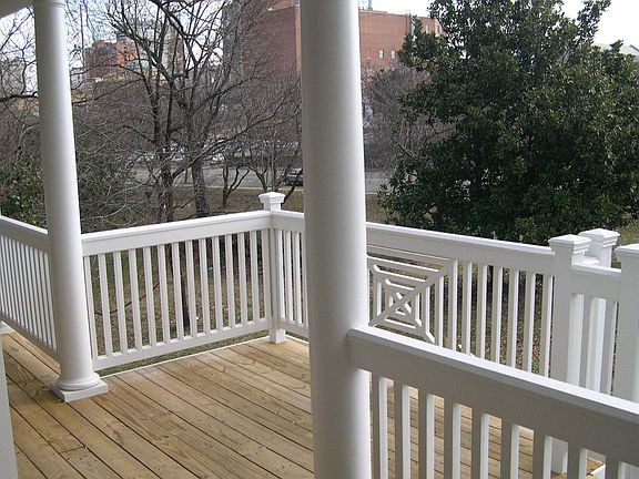 5th image of 615 N Spring St APT 2