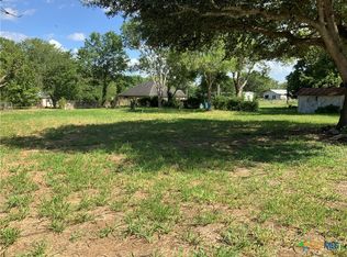 207 Leon St, Smiley, TX 78159