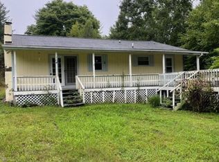 164 Parker Hollow Ln, Newland, NC 28657