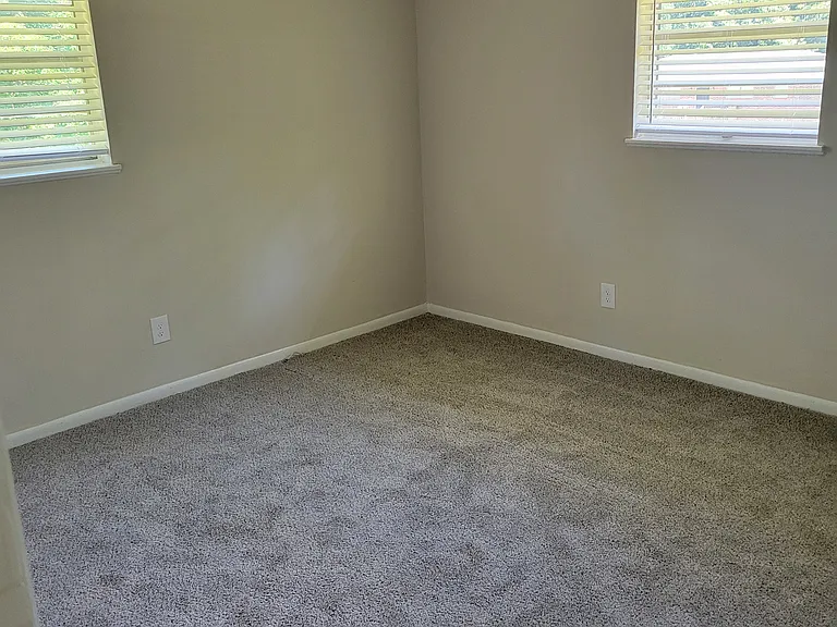 10 Roper Dr #B — Photo 11