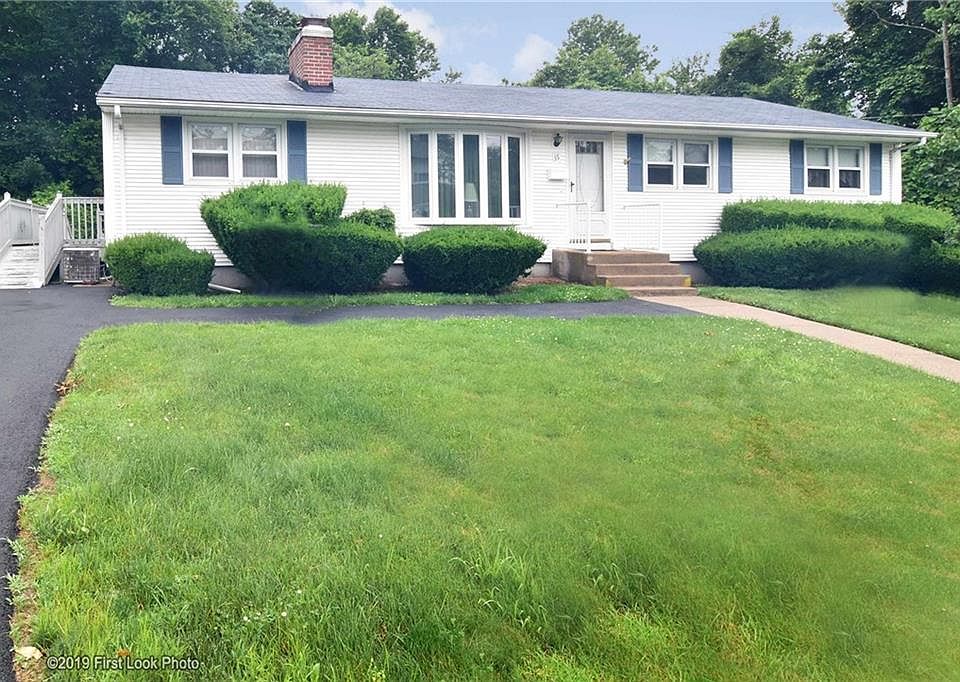 1st image of 35 Glen Dr