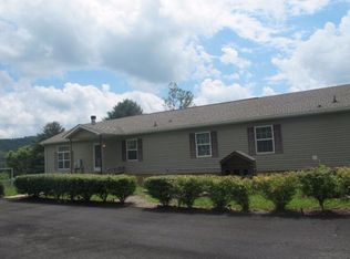 174 Seneca Pl, Lester, WV 25865