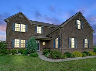 10001 Cobble Brook Dr, Dayton, OH 45458