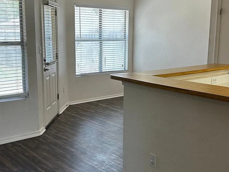 53 Blue Echo Ct — Photo 3