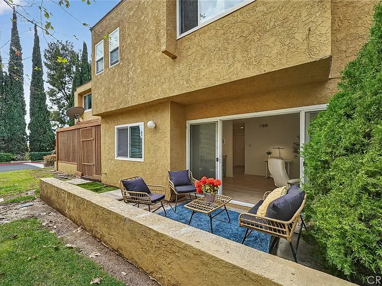 4842 Carmonita Ln — Photo 18