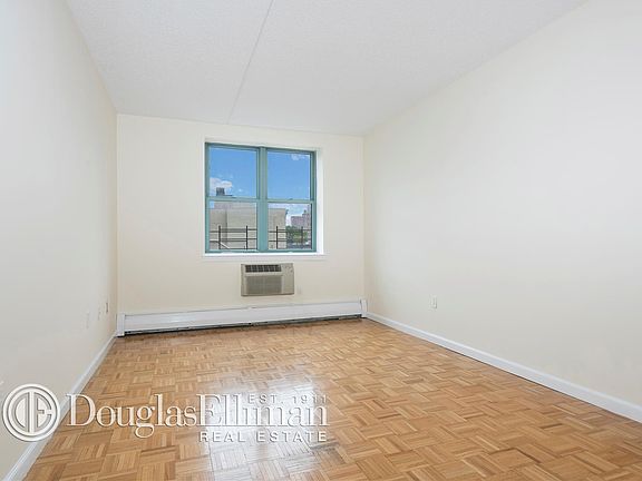 3rd image of 2235 Frederick Douglass Blvd APT 5A