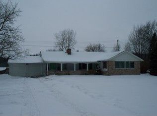 6758 Lakeshore Rd, Lexington, MI 48450