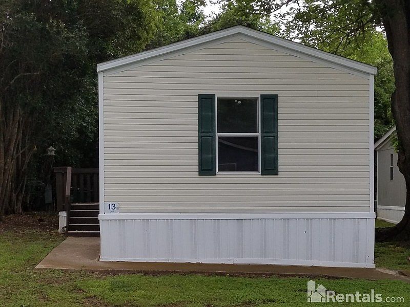 2nd image of 15250 Kleberg Rd Trailer 13