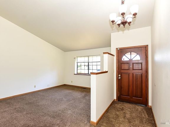 4th image of 719 Placer Court