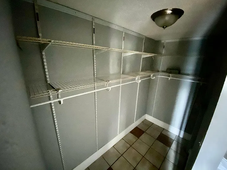 1116 Shady Rest Rd — Photo 14