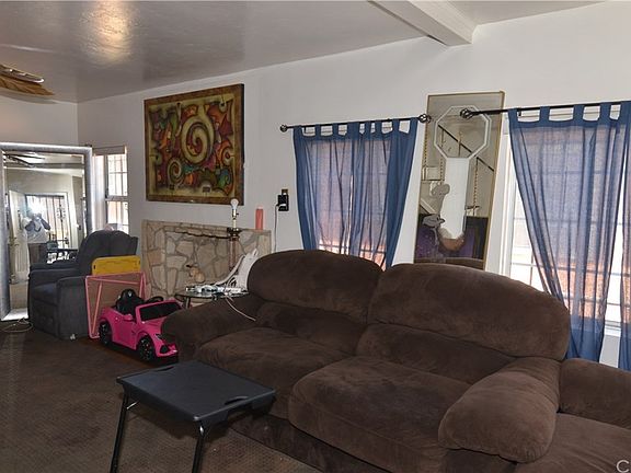 3rd image of 1231 W 77th St