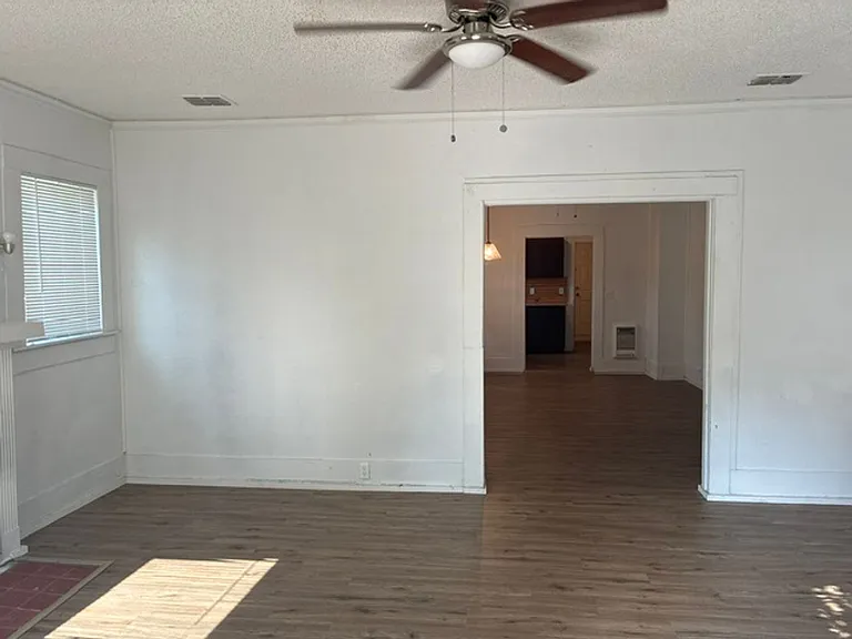 3905 Stuart St — Photo 5