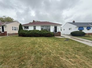 20634 Centuryway Rd, Maple Heights, OH 44137