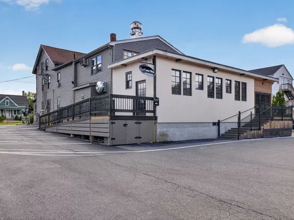 826 Broadway, Raynham, MA 02767